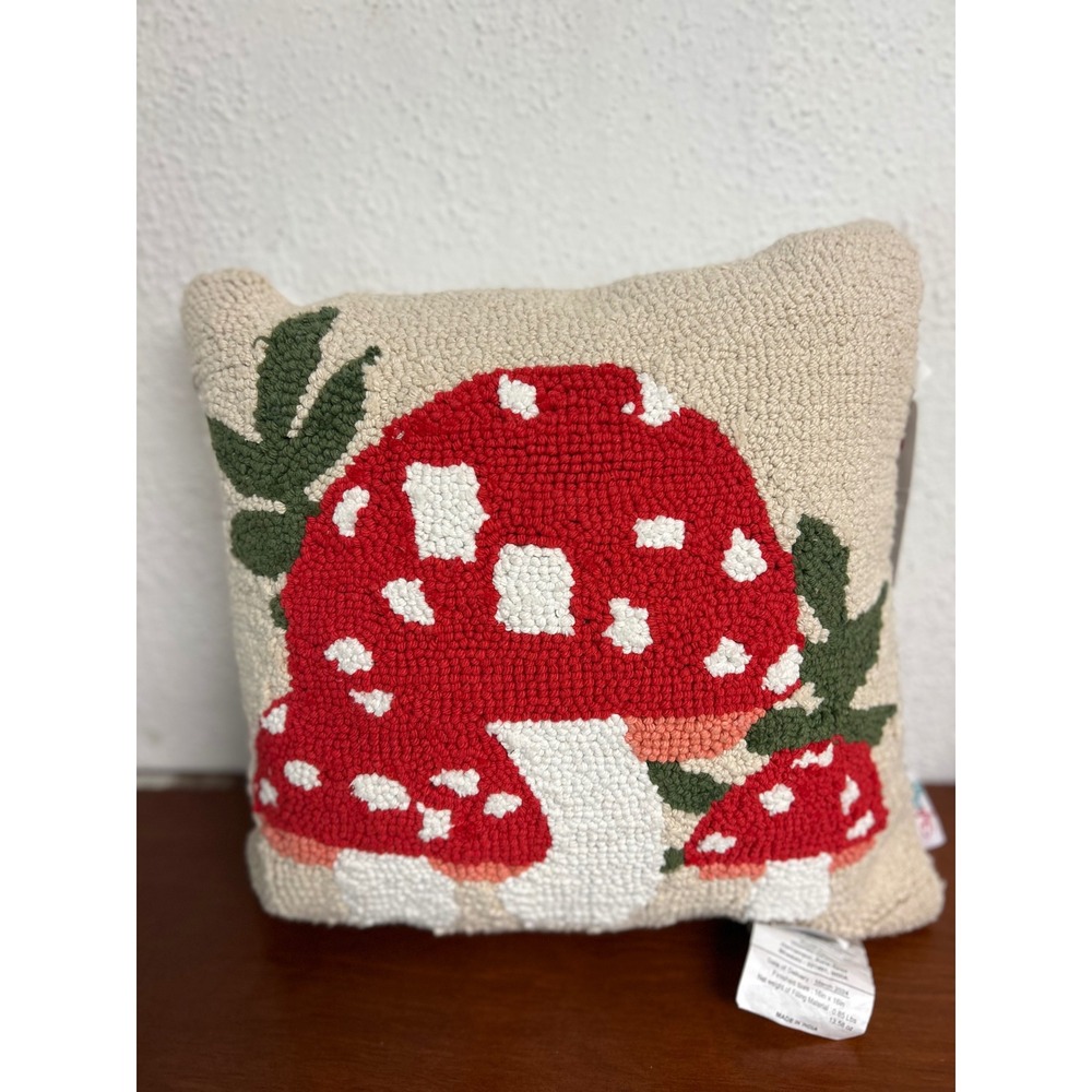 Style Happy Mushroom Hooked Decorative Throw Pillow Red White Cream 10x10 NWT